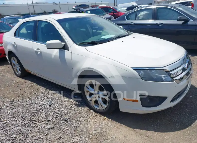 2012 Ford FUSION фото