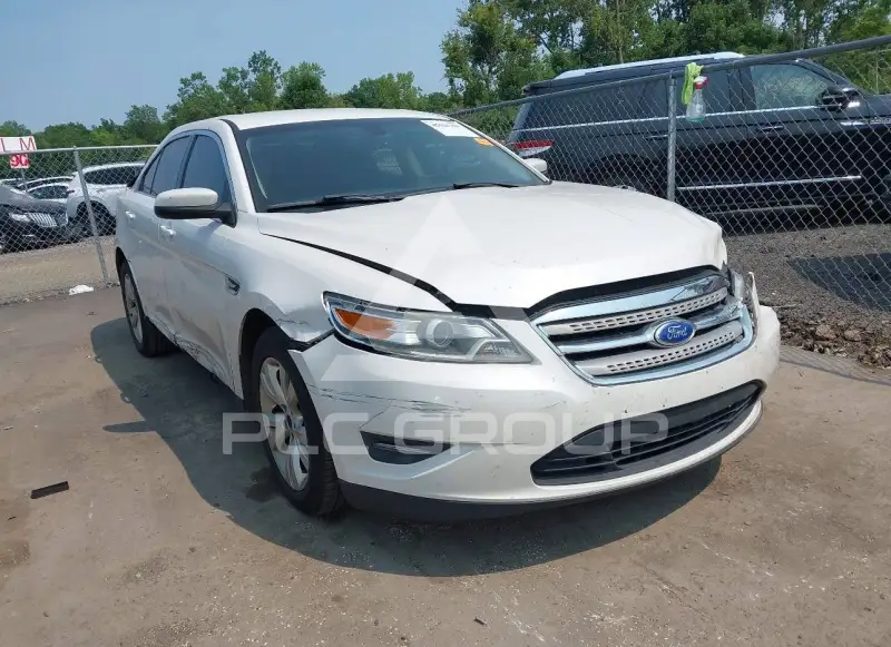 2012 Ford TAURUS photo