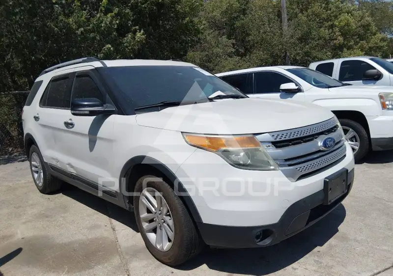 2012 Ford EXPLORER photo