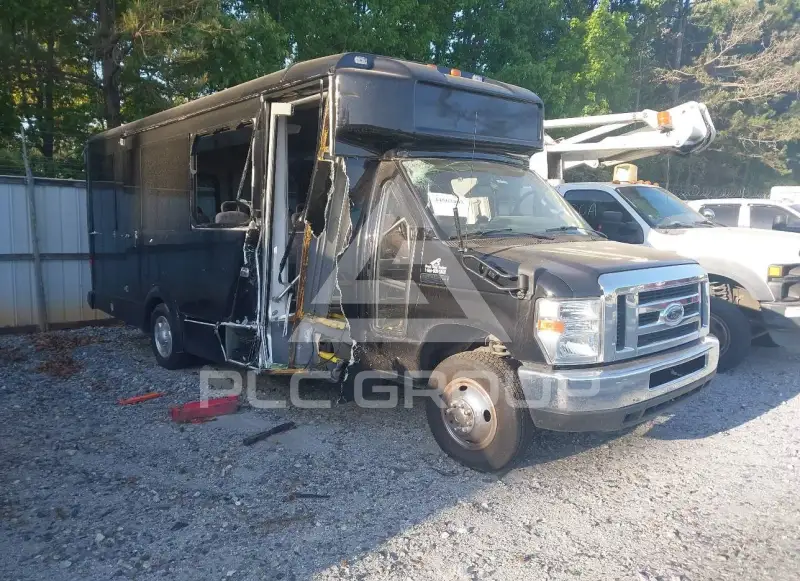 2012 Ford E-450 photo