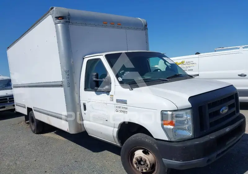 2012 Ford E-350 фото