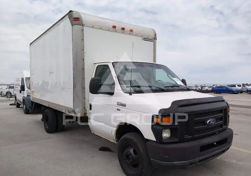 2012 Ford E-350 photo