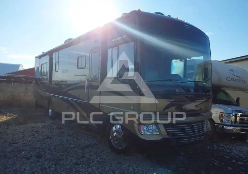 2013 Ford F-530 фото