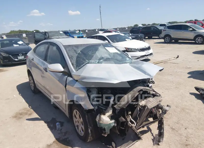 2012 Hyundai Accent фото