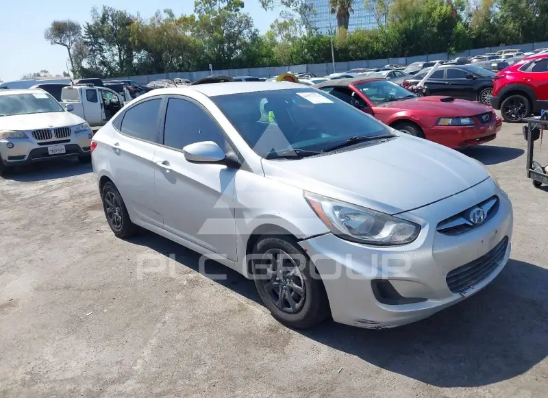 2012 Hyundai Accent фото