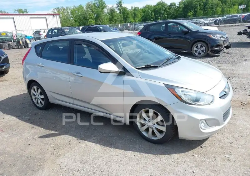 2012 Hyundai Accent фото