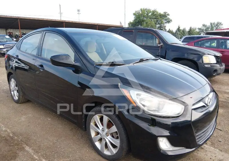 2012 Hyundai Accent photo
