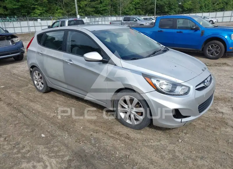 2012 Hyundai Accent photo