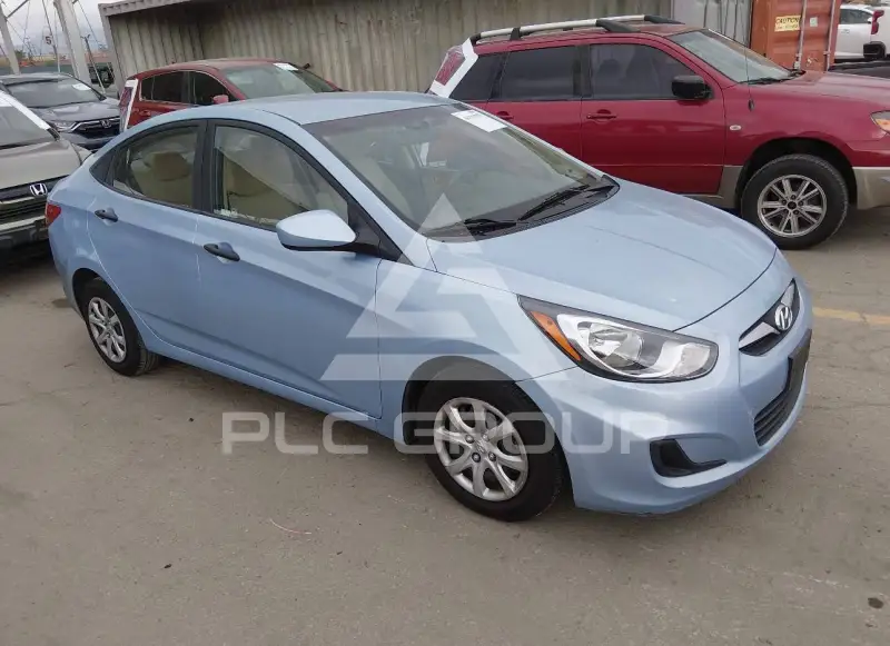 2012 Hyundai Accent фото