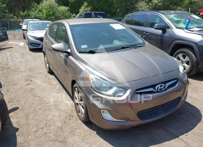 2012 Hyundai Accent фото