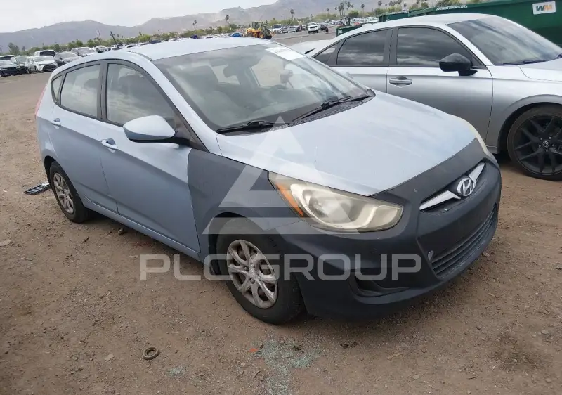 2012 Hyundai Accent photo