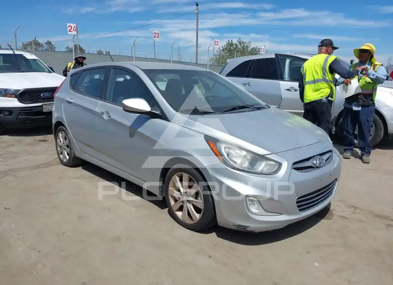 2012 Hyundai Accent фото