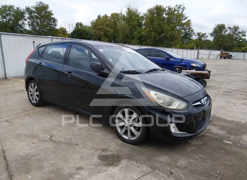 2012 Hyundai Accent photo