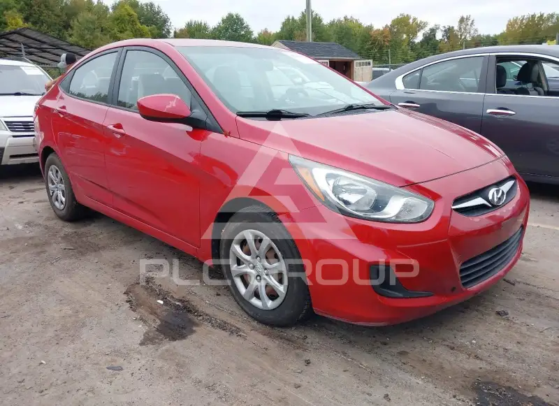 2012 Hyundai Accent photo