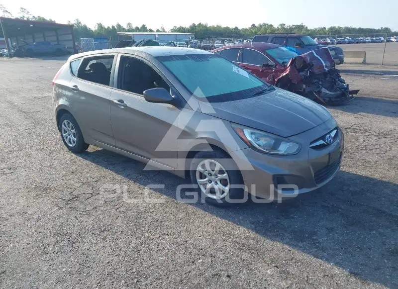 2012 Hyundai Accent photo