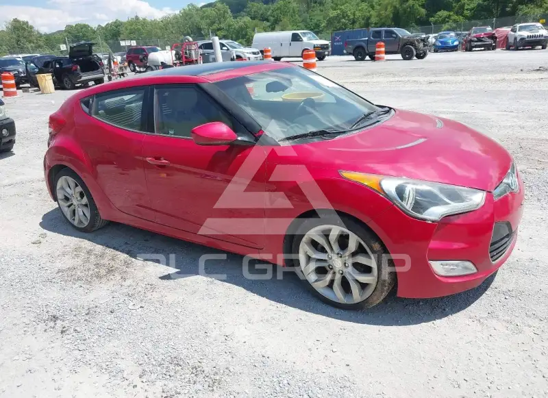 2012 Hyundai Veloster photo