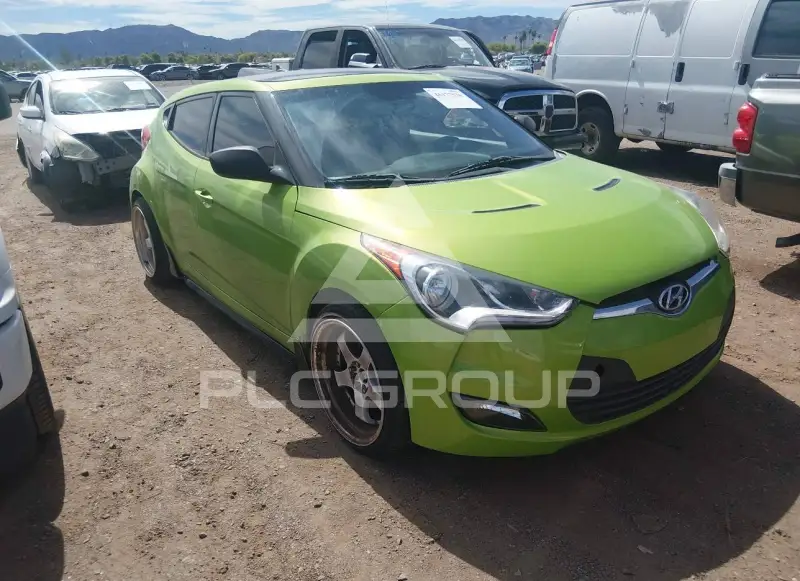 2012 Hyundai Veloster photo