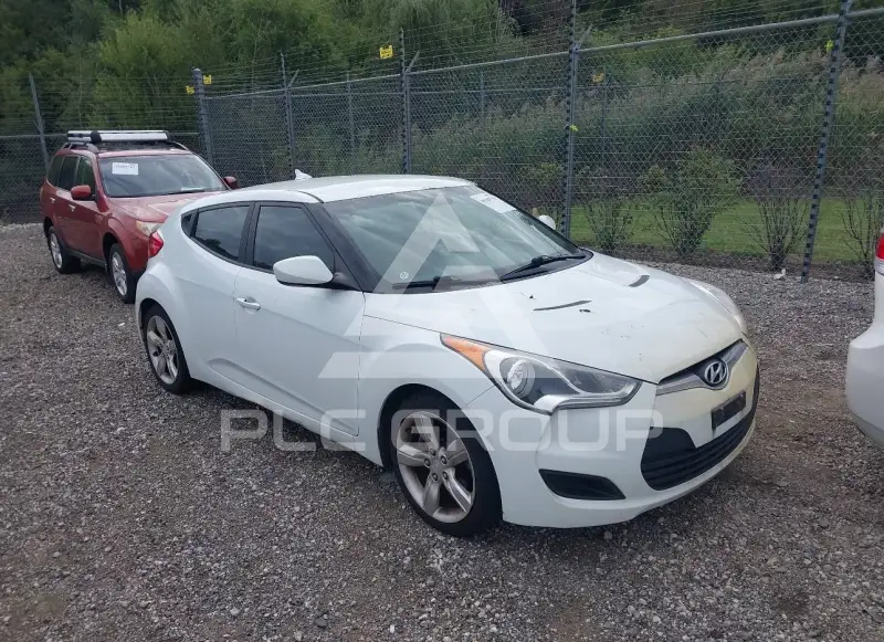 2012 Hyundai Veloster photo