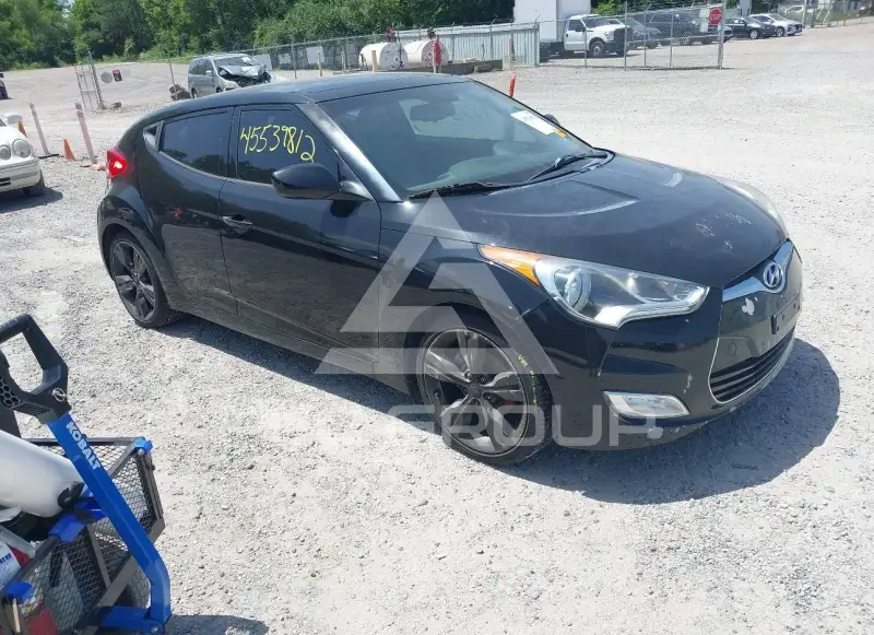 2012 Hyundai Veloster photo