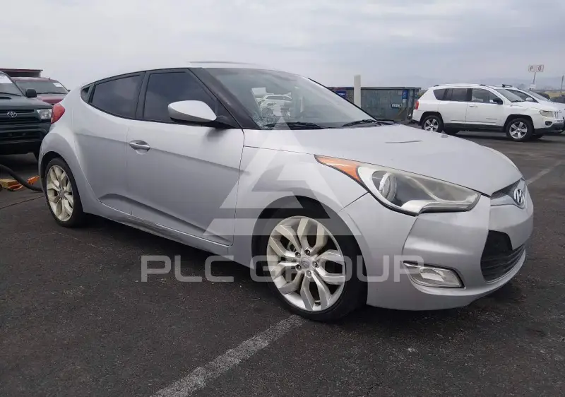 2012 Hyundai Veloster photo