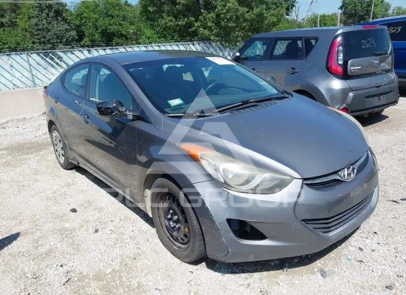 2012 Hyundai Elantra photo