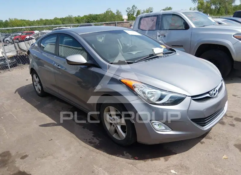 2012 Hyundai Elantra фото