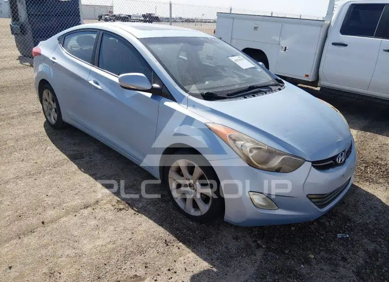 2012 Hyundai Elantra photo