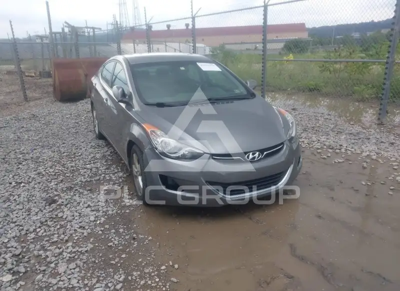 2012 Hyundai Elantra фото