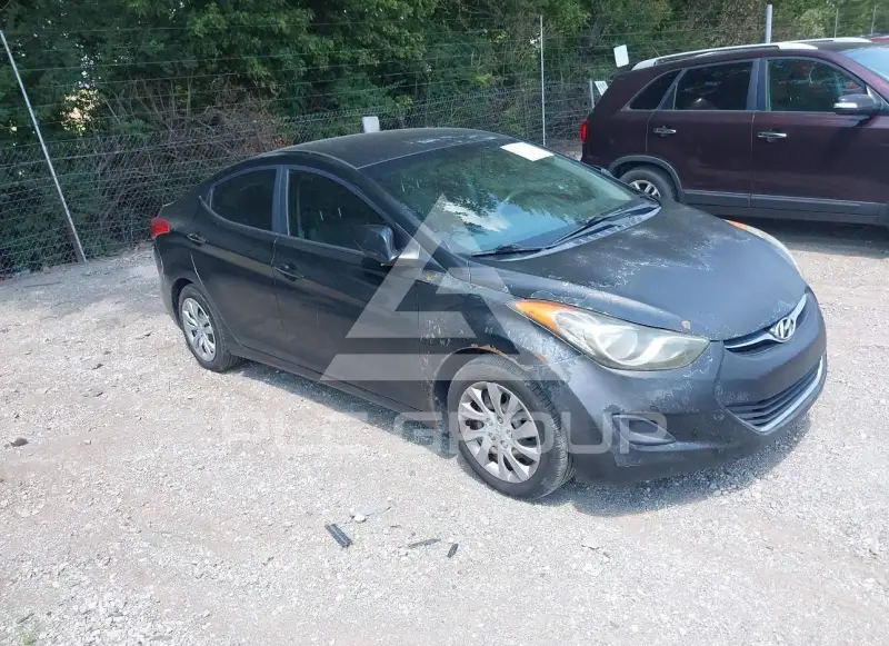 2012 Hyundai Elantra photo