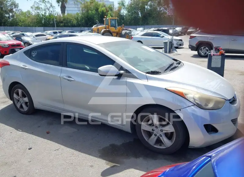 2012 Hyundai Elantra фото