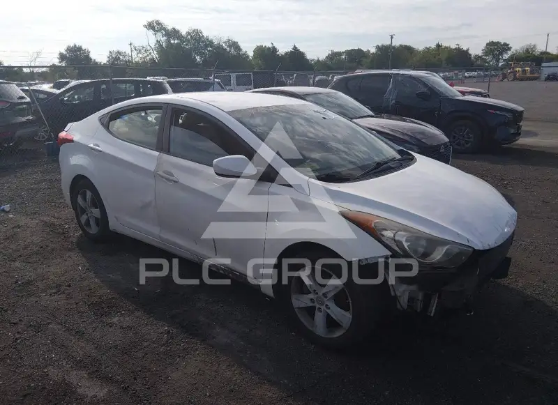 2012 Hyundai Elantra photo