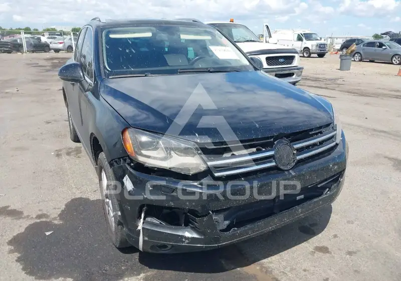 2012 Volkswagen Touareg photo