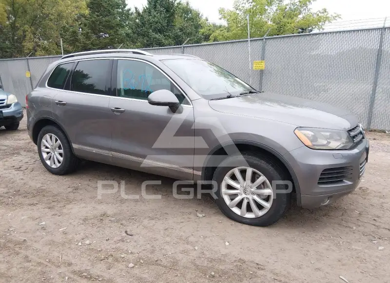 2012 Volkswagen Touareg photo