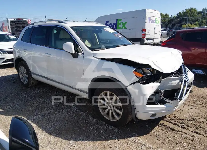 2012 Volkswagen Touareg photo