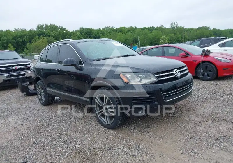 2012 Volkswagen Touareg photo