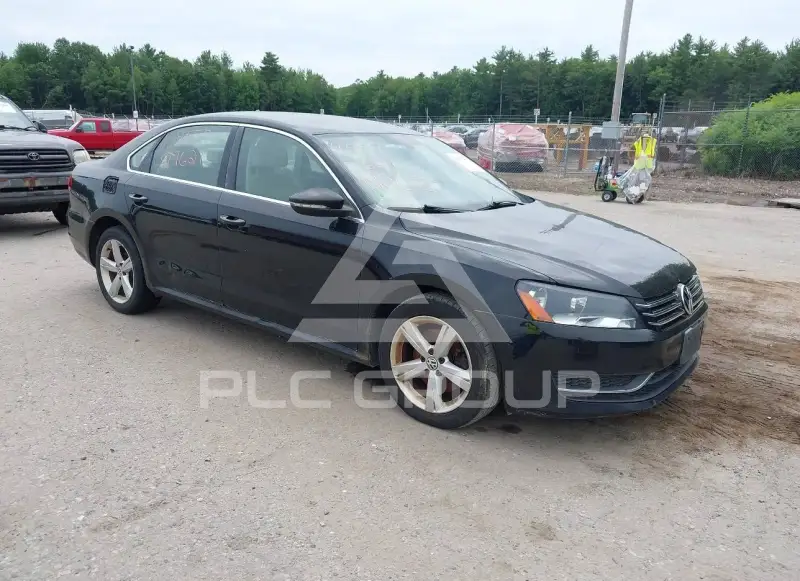 2012 Volkswagen Passat photo