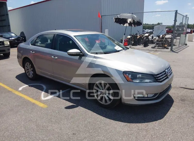 2012 Volkswagen Passat photo