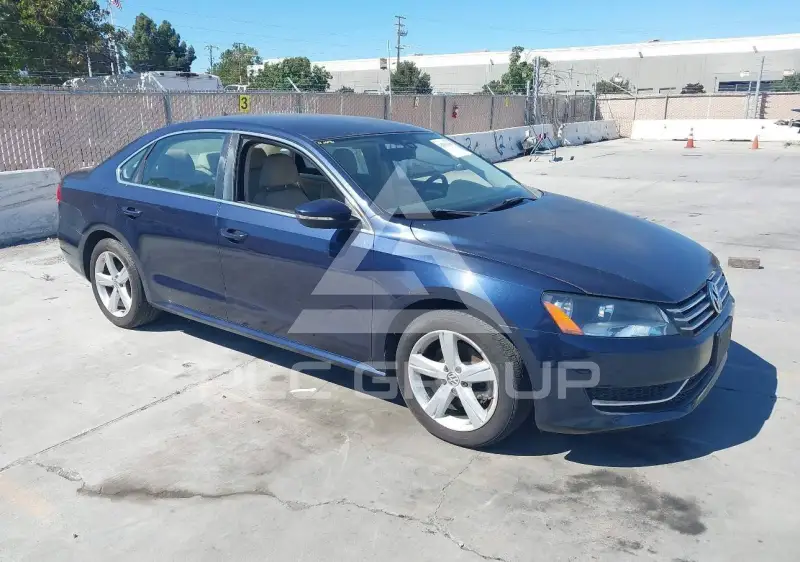 2012 Volkswagen Passat photo