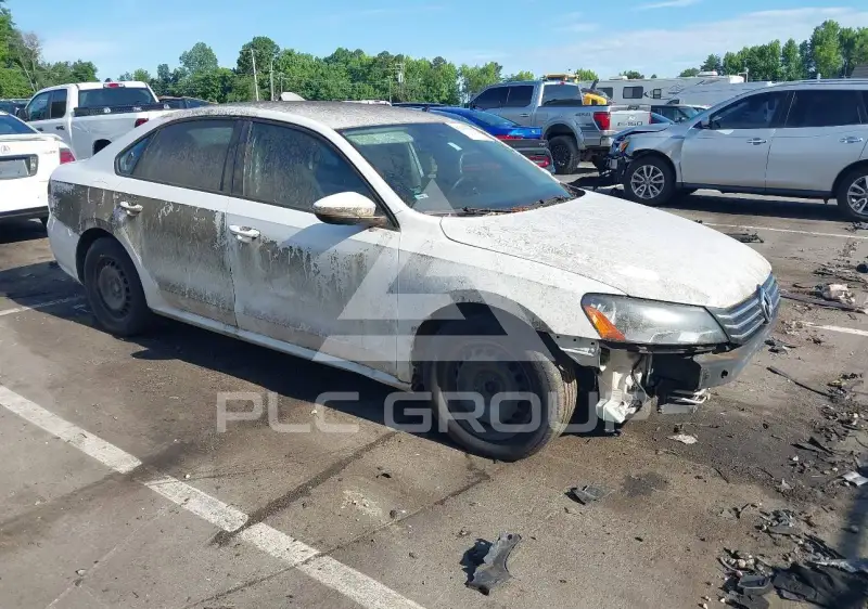 2012 Volkswagen Passat photo