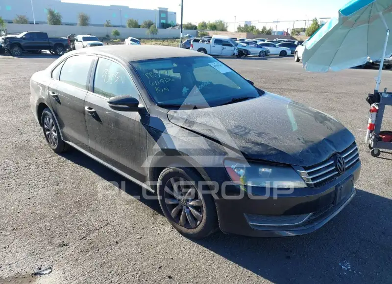 2012 Volkswagen Passat photo