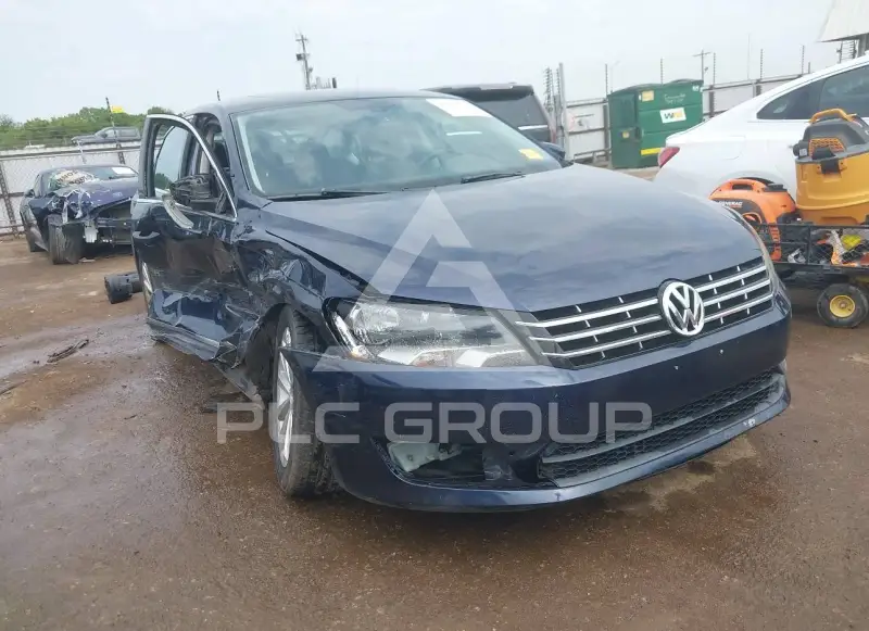2012 Volkswagen Passat photo