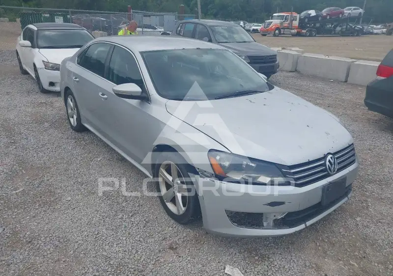 2012 Volkswagen Passat фото