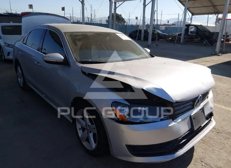 2012 Volkswagen Passat фото
