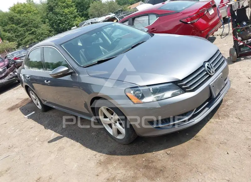 2012 Volkswagen Passat photo