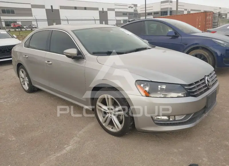 2012 Volkswagen Passat фото