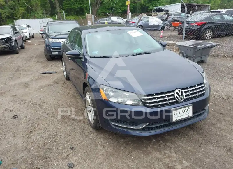 2012 Volkswagen Passat фото