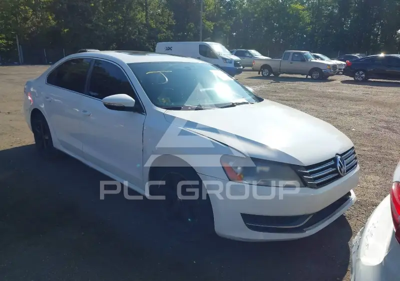 2012 Volkswagen Passat фото