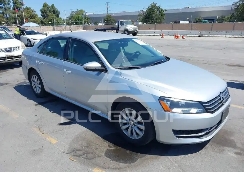 2012 Volkswagen Passat photo