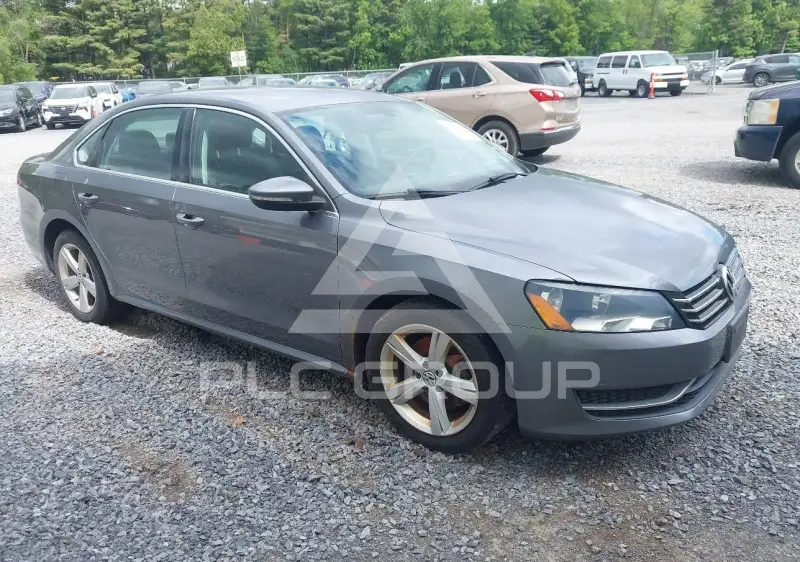 2012 Volkswagen Passat фото