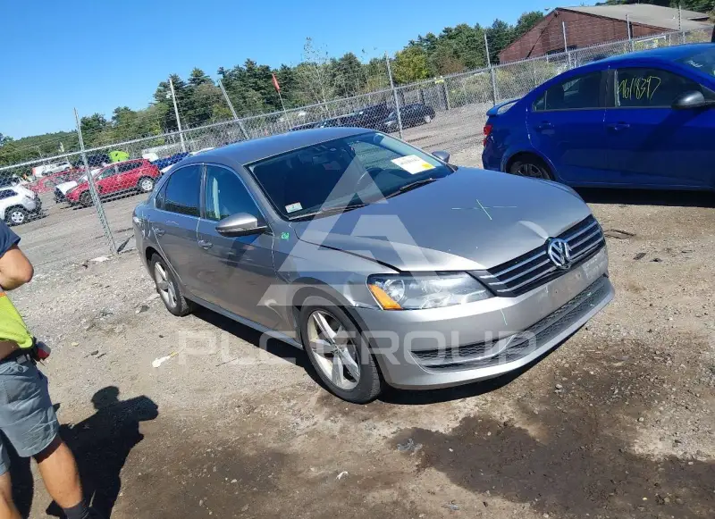2012 Volkswagen Passat фото